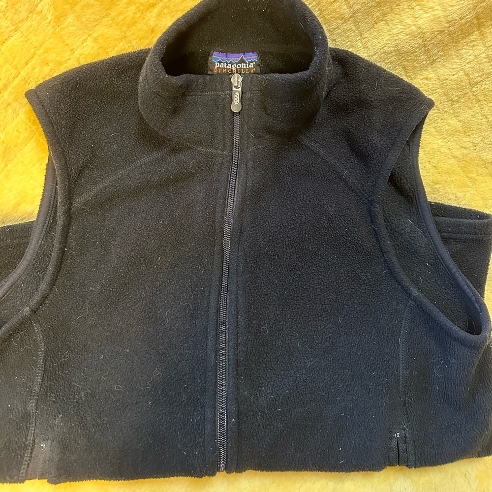 women’s large black full zip patagonia vest